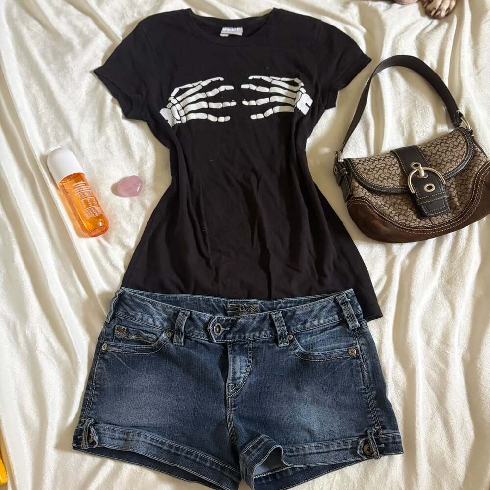 Philcos Women's Skeleton Hands Graphic T-Shirt